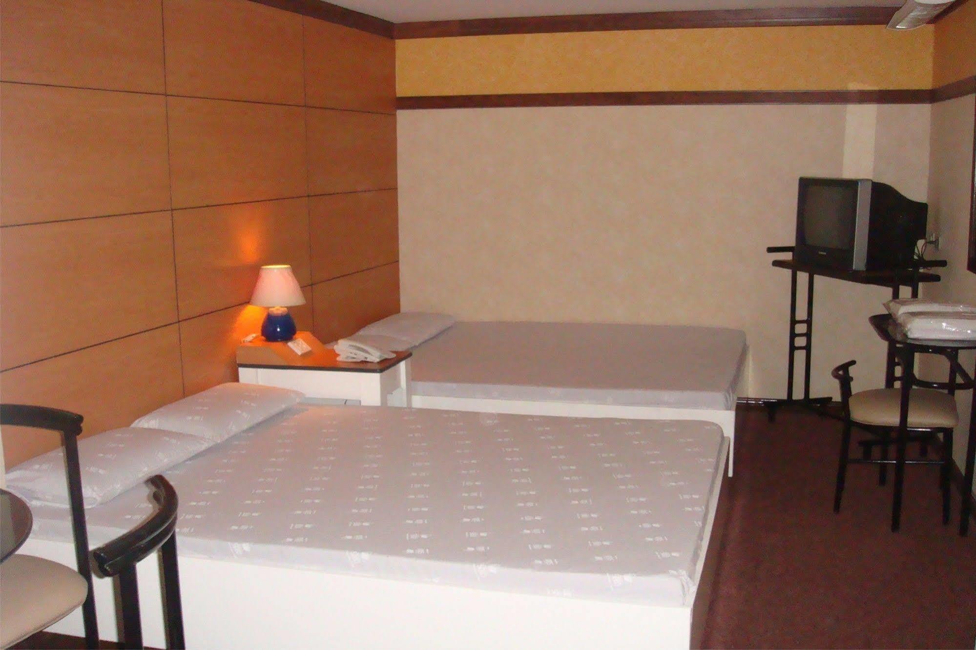 Hotel Sogo Cebu Adlawon Екстериор снимка